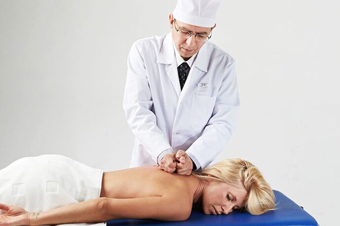 Massage mit Entzündung der Gebärmutterhalsregion